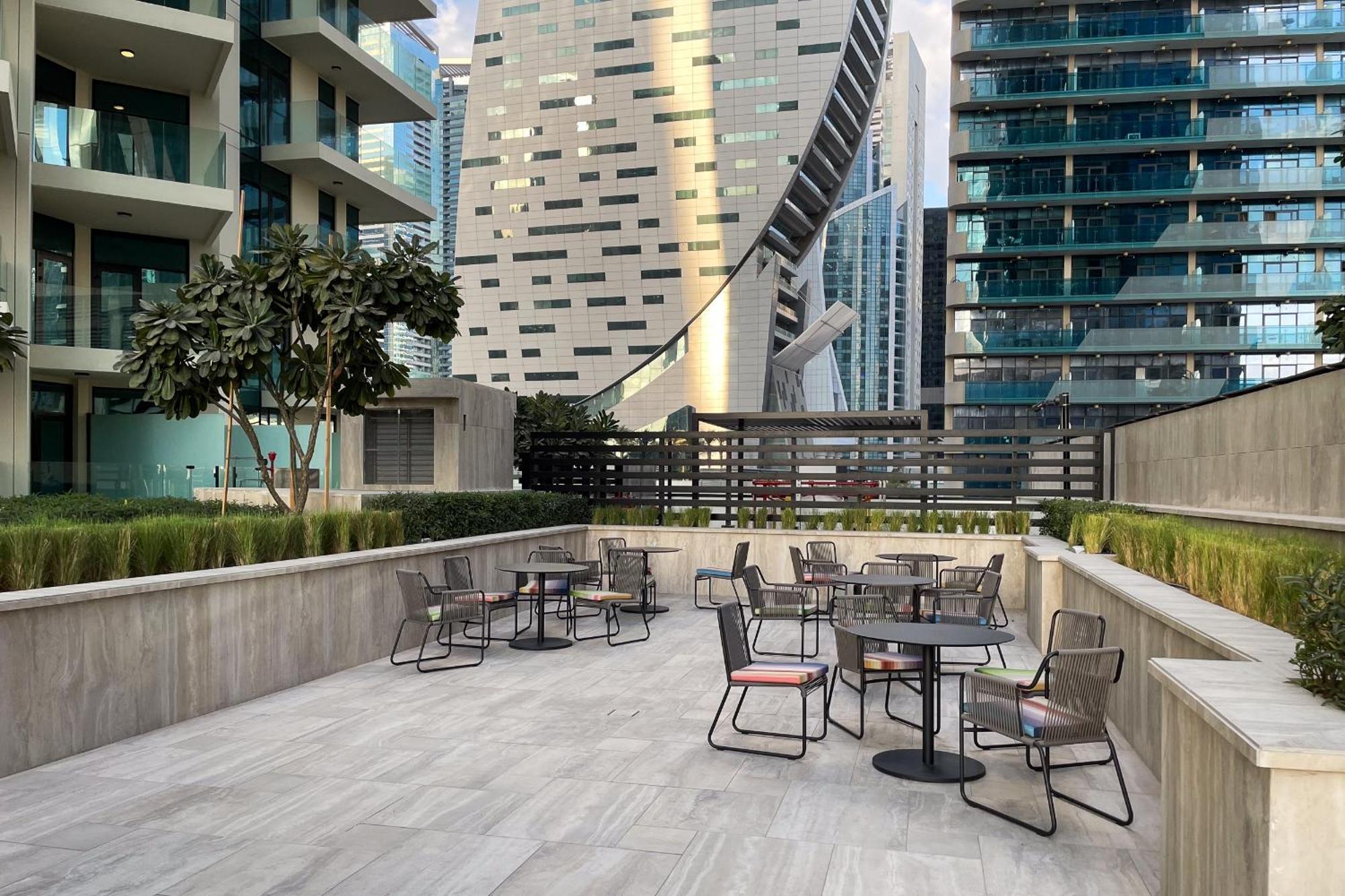 Simply Comfort In Missoni Top Floor With Sea, Canal And Burj Khalifa Views Dubai Exterior photo